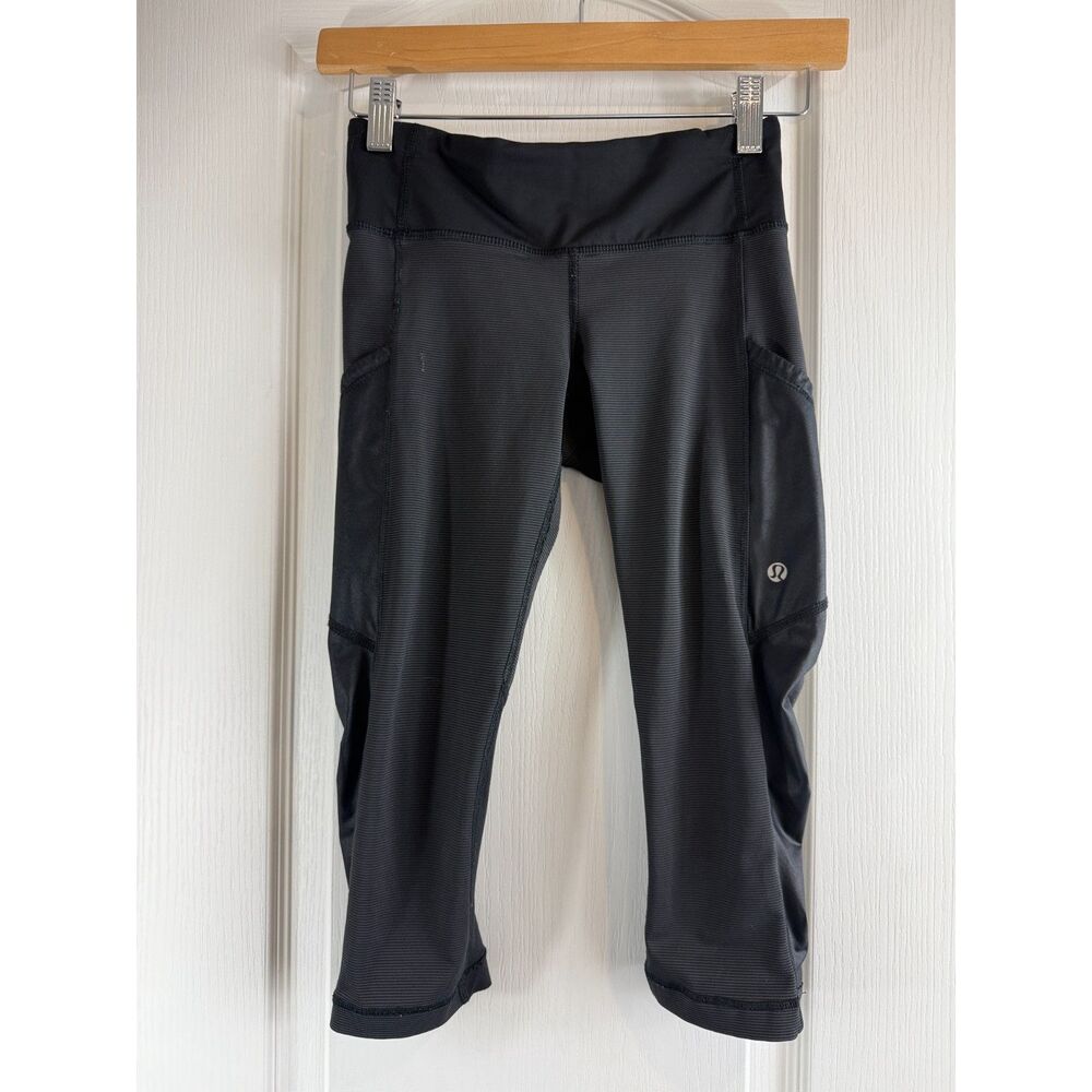 Lululemon Women's Cut The Crop Capri Leggings Black Size 2